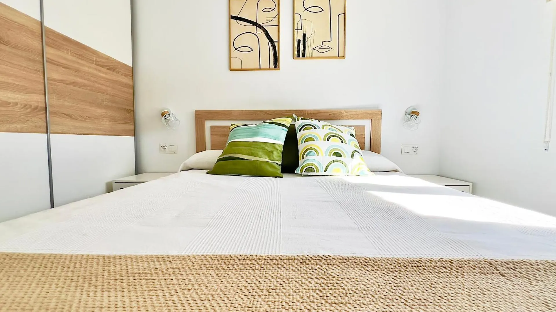 Apartamento Amplio Y Tranquilo A 10 Min Del Centro Malaga Spain