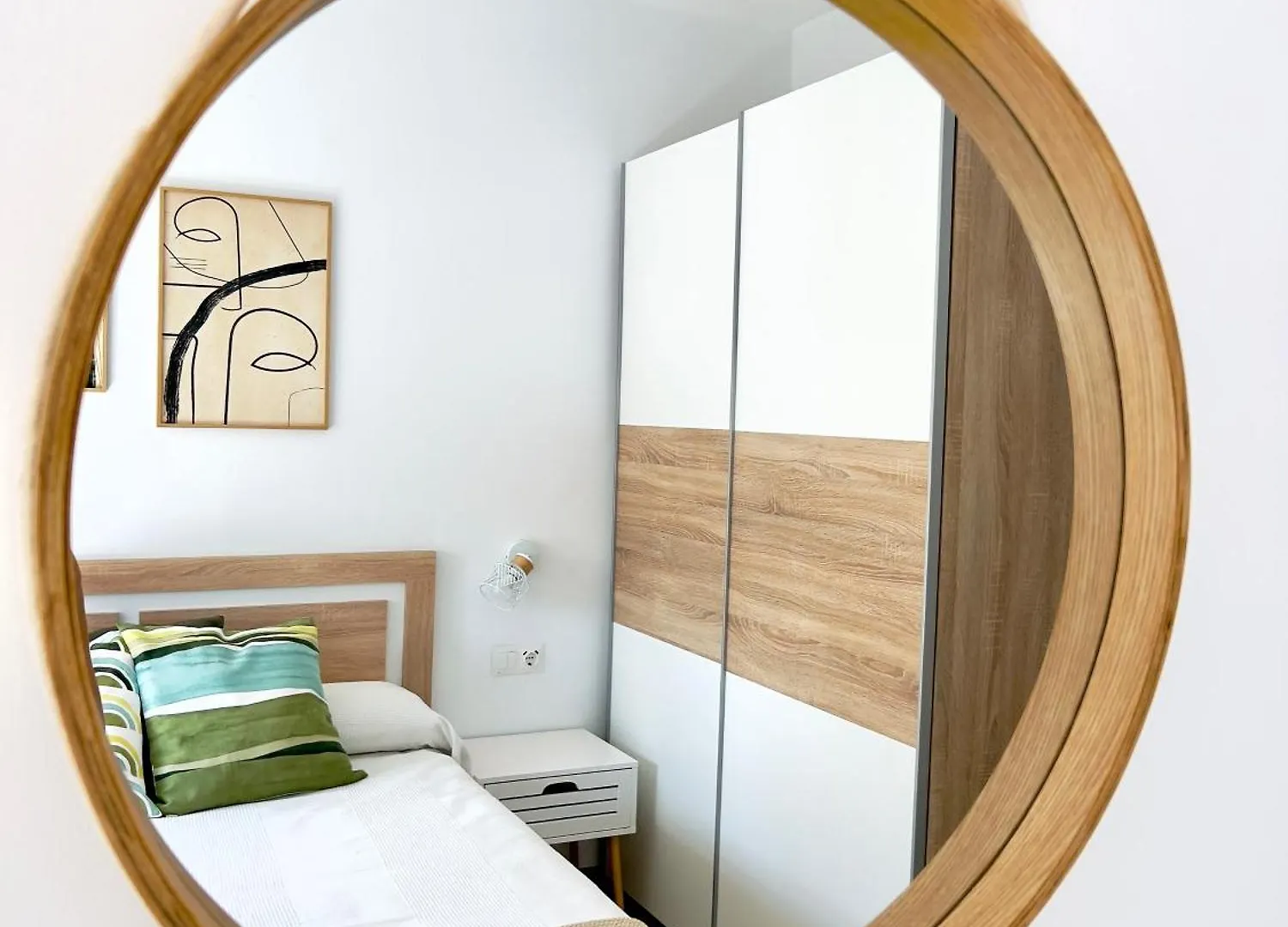 Apartamento Amplio Y Tranquilo A 10 Min Del Centro Malaga Spain