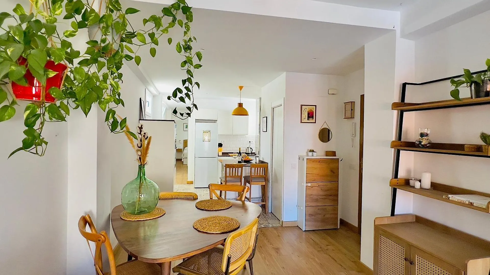 Apartamento Amplio Y Tranquilo A 10 Min Del Centro Malaga Apartment