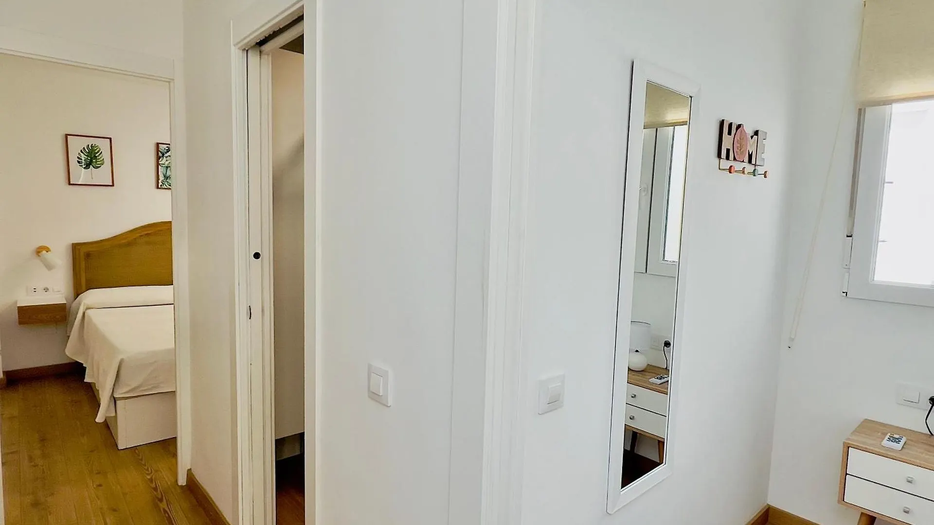 Apartamento Amplio Y Tranquilo A 10 Min Del Centro Malaga 0*,